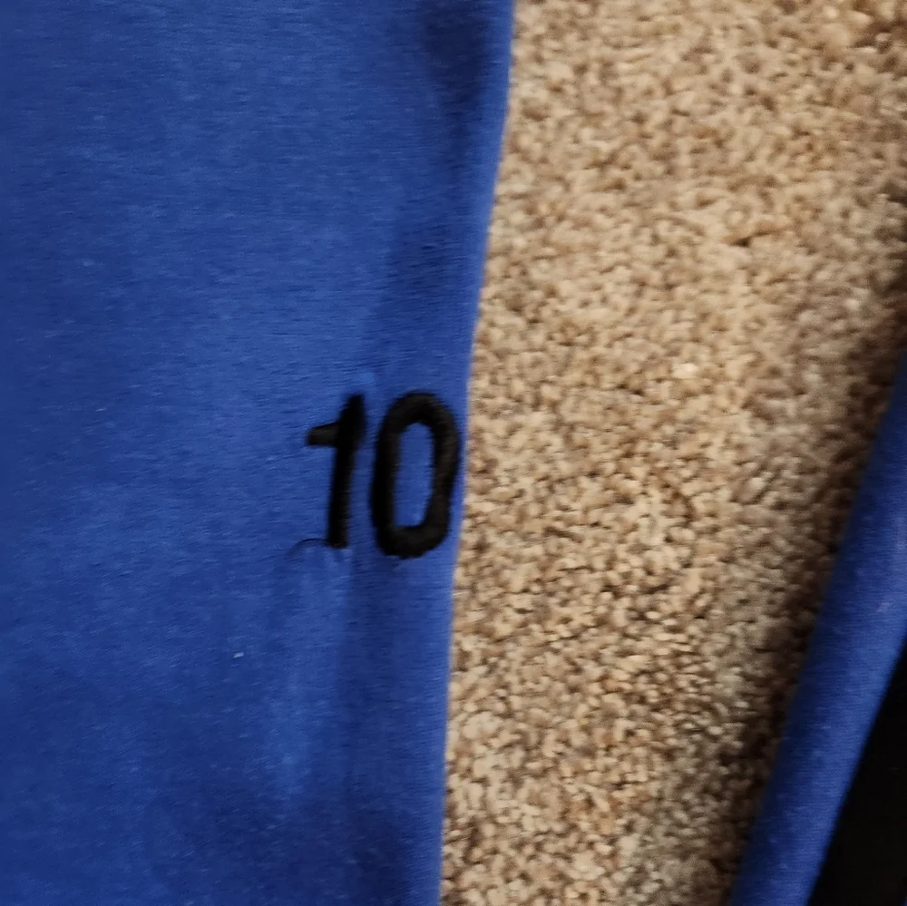 Creighton Softball zip up - Picture 2 of 6